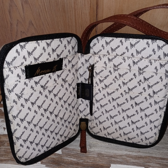 NWT Mona B Sunny Wrist Wallet - Picture 7 of 7